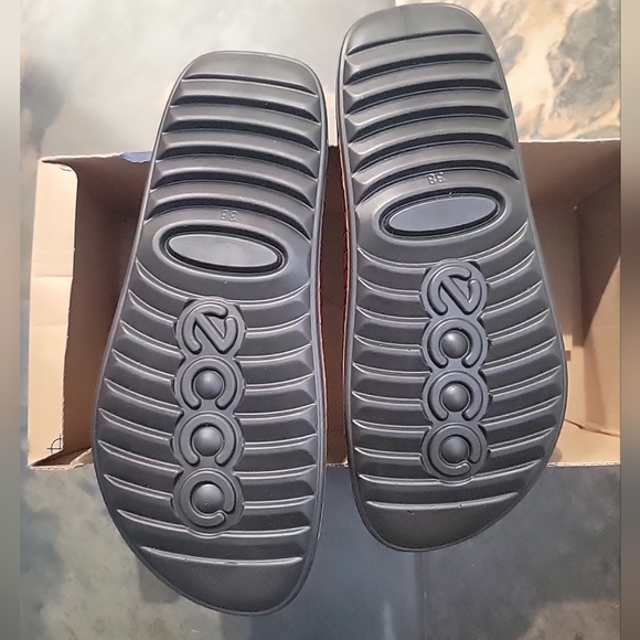 ECCO Cozmo 2-Band Sandals Cognac Animal Print NEW - Picture 8 of 8